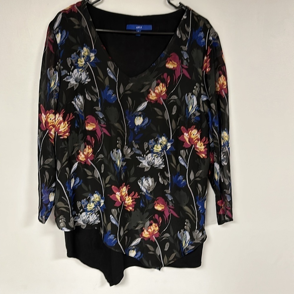 APT 9 Floral Blouse Layered Sheer outer layer with black tank layer under, XL